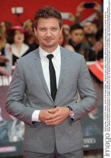 American actor Jeremy Renner attending the European premiere of Captain America: Civil War at Westfield Shopping Centre in London. APRIL 26th 2016  PTYx161145