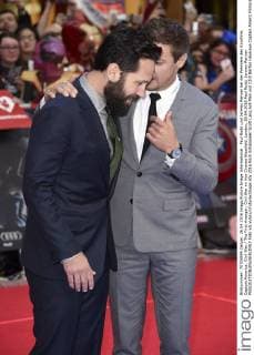 Paul Rudd und Jeremy Renner bei der Premiere des Kinofilms Captain America: Civil War The First Avenger: Civil War im Vue Cinema Westfield. London, 26.04.2016 Paul Rudd, Jeremy Renner  Foto:xS.xVasx xFuturexImage