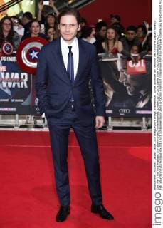 Daniel Brühl bei der Premiere des Kinofilms Captain America: Civil War The First Avenger: Civil War im Vue Cinema Westfield. London, 26.04.2016 Daniel Brühl  Foto:xS.xVasx xFuturexImage
