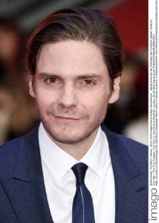 Daniel Brühl bei der Premiere des Kinofilms Captain America: Civil War The First Avenger: Civil War im Vue Cinema Westfield. London, 26.04.2016 Daniel Brühl  Foto:xS.xVasx xFuturexImage