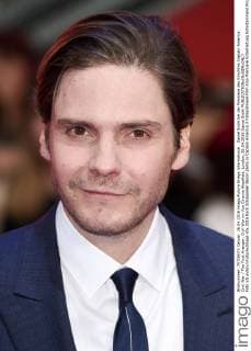 Daniel Brühl bei der Premiere des Kinofilms Captain America: Civil War The First Avenger: Civil War im Vue Cinema Westfield. London, 26.04.2016 Daniel Brühl  Foto:xS.xVasx xFuturexImage