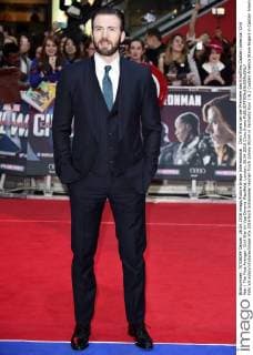 Chris Evans bei der Premiere des Kinofilms Captain America: Civil War The First Avenger: Civil War im Vue Cinema Westfield. London, 26.04.2016 Chris Evans  Foto:xS.xVasx xFuturexImage