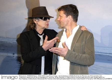 Udo Lindenberg und Falko Korth bei der Premiere der Dokumentation Udo Lindenberg: Stärker als die Zeit im Passage Kino. Hamburg, 26.04.2016 Foto:xU.xGlockmannx xFuturexImage