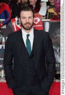 America Civil War UK Premiere London, UK. Chris Evans at Captain America Civil War UK Premiere at the Vue Westfield Shopping Centre, London on April 26th 2016. LMK73-60233-270416 
