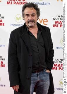 Eduard Fernandez during the presentation of the spanish film La noche que mi Madre mato a mi Padre at Palacio de la Prensa in Madrid. April 27,2016.  (20160427012)