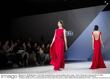 Barcelona Bridal Fashion Week - Cristina Tambonero Modenschau April 27, 2016 - Barcelona, Catalonia, Spain - A model walks the runway presenting a dress of the Spring Summer 2017 collection during the Cristina Tamborero catwalk show at the Barcelona Bridal Fashion Week 2016 Barcelona Spain - ZUMAo105