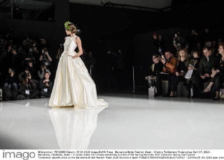 Barcelona Bridal Fashion Week - Cristina Tambonero Modenschau April 27, 2016 - Barcelona, Catalonia, Spain - A model walks the runway presenting a dress of the Spring Summer 2017 collection during the Cristina Tamborero catwalk show at the Barcelona Bridal Fashion Week 2016 Barcelona Spain - ZUMAo105