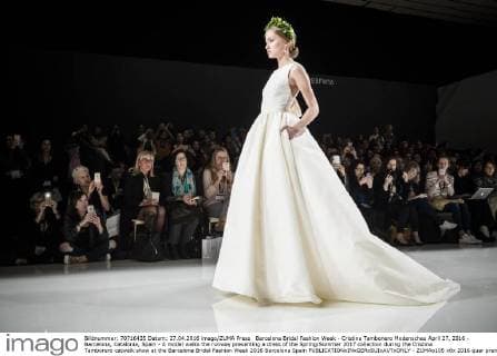Barcelona Bridal Fashion Week - Cristina Tambonero Modenschau April 27, 2016 - Barcelona, Catalonia, Spain - A model walks the runway presenting a dress of the Spring Summer 2017 collection during the Cristina Tamborero catwalk show at the Barcelona Bridal Fashion Week 2016 Barcelona Spain - ZUMAo105