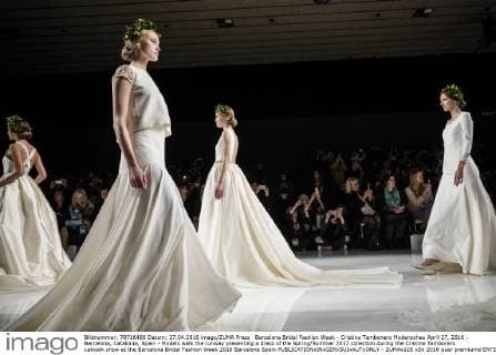 Barcelona Bridal Fashion Week - Cristina Tambonero Modenschau April 27, 2016 - Barcelona, Catalonia, Spain - Models walk the runway presenting a dress of the Spring Summer 2017 collection during the Cristina Tamborero catwalk show at the Barcelona Bridal Fashion Week 2016 Barcelona Spain - ZUMAo105