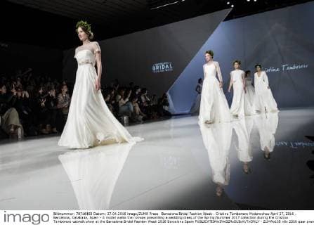 Barcelona Bridal Fashion Week - Cristina Tambonero Modenschau April 27, 2016 - Barcelona, Catalonia, Spain - A model walks the runway presenting a wedding dress of the Spring Summer 2017 collection during the Cristina Tamborero catwalk show at the Barcelona Bridal Fashion Week 2016 Barcelona Spain - ZUMAo105