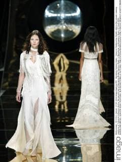 Barcelona Fashion Week - Yolancris Modenschau Models take to the catwalk wearing creations of Yolancris collection during the second day of Barcelona Bridal Fashion Week, in Barcelona, northeastern Spain, 27 April 2016. BARCELONA BRIDAL FASHION WEEK !ACHTUNG: NUR REDAKTIONELLE NUTZUNG!  GRA153 20160427-635973738640604531