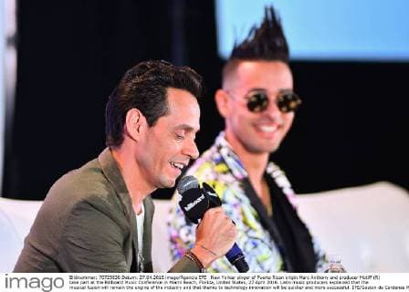 New Yorker singer of Puerto Rican origin Marc Anthony and producer Motiff (R) take part at the Billboard Music Conference in Miami Beach, Florida, United States, 27 April 2016. Latin music producers explained that the musical fusion will remain the engine of the industry and that thanks to technology innovation will be quicker and more successful. EFE Gaston de Cardenas MUSIC PRODUCERS AFFIRM THE ADVANCES OF TECHNOLOGY WIL WALLOW INNOVATION !ACHTUNG: NUR REDAKTIONELLE NUTZUNG!  MBE001 20160428-635974079262505658