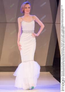 BUDAPEST, April 27, 2016 -- A model presents a creation by Hungarian designer Timea Hecendorfer during the Budapest Fashion Week in Budapest, Hungary, April 27, 2016. ) HUNGARY-BUDAPEST-FASHION WEEK AttilaxVolgyi 
