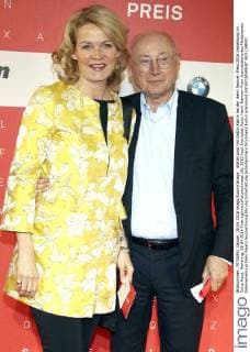 Stefan Aust mit Gattin Katrin bei der Henri Nannen Preis 2016 Verleihung im Curio Haus. Hamburg, 28.04.2016 Foto:xgbrcix xFuturexImage