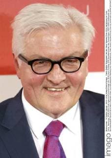 Frank-Walter Steinmeier bei der Henri Nannen Preis 2016 Verleihung im Curio Haus. Hamburg, 28.04.2016 Foto:xgbrcix xFuturexImage