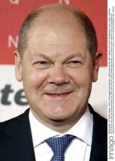 Olaf Scholz bei der Henri Nannen Preis 2016 Verleihung im Curio Haus. Hamburg, 28.04.2016 Foto:xgbrcix xFuturexImage