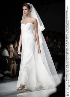 April 29, 2016 - Barcelona, Catalonia, Spain - A model walks the runway presenting a wedding dress of the Spring Summer 2017 collection during the Cymbeline catwalk show at the Barcelona Bridal Fashion Week 2016 Barcelona Spain - ZUMAo105