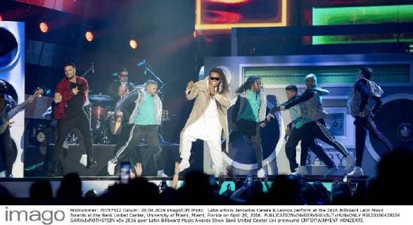 Latin artists Jancarlos Canela & Lennox perform at the 2016 Billboard Latin Music Awards at the Bank United Center, University of Miami, Miami, Florida on April 28, 2016.  MIA20160428154 GARYxIxROTHSTEIN