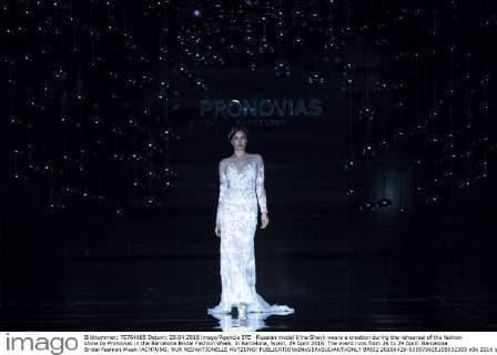 Russian model Irina Shayk wears a creation during the rehearsal of the fashion show by Pronovias in the Barcelona Bridal Fashion Week, in Barcelona, Spain, 29 April 2016. The event runs from 26 to 29 April. Barcelona Bridal Fashion Week !ACHTUNG: NUR REDAKTIONELLE NUTZUNG!  BRI01 20160429-635975625105032305