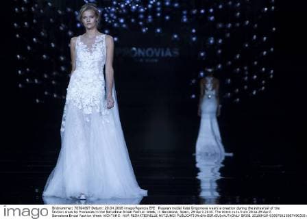 Russian model Kate Grigorieva wears a creation during the rehearsal of the fashion show by Pronovias in the Barcelona Bridal Fashion Week, in Barcelona, Spain, 29 April 2016. The event runs from 26 to 29 April. Barcelona Bridal Fashion Week !ACHTUNG: NUR REDAKTIONELLE NUTZUNG!  BRI01 20160429-635975625987490305