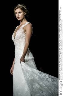 April 29, 2016 - Barcelona, Catalonia, Spain - A model walks the runway presenting a wedding dress of the Spring Summer 2017 collection during the Pronovias catwalk show at the Barcelona Bridal Fashion Week 2016 Barcelona Spain - ZUMAo105