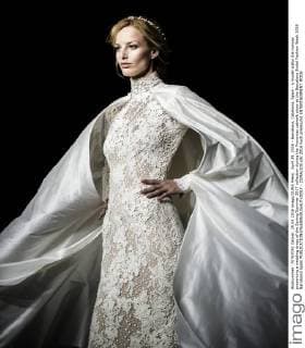 April 29, 2016 - Barcelona, Catalonia, Spain - A model walks the runway presenting a wedding dress of the Spring Summer 2017 collection during the Pronovias catwalk show at the Barcelona Bridal Fashion Week 2016 Barcelona Spain - ZUMAo105