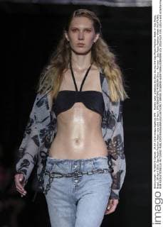 Models wear creations by Ellus during the Sao Paulo Fashion Week in Sao Paulo, Brazil, 29 April 2016. Sao Paulo Fashion Week runs until 29 April. EPA SEBASTIAO MOREIRA Ellus - Runway - Sao Paulo Fashion Week !ACHTUNG: NUR REDAKTIONELLE NUTZUNG!  BRA98 20160430-635975896182842898