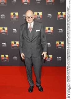 Dr. Christoph Stölzl, Präsident der Hochschule für Musik FRANZ LISZT Weimar - Das Musical Hinterm Horizont feiert den ersten Geburstag im Theater am Potsdamer Platz in Berlin am 13.02.2012. Foto : EF54 D.Zmeck Ein Jahr Hinterm Horizont