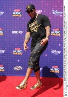 February 19, 2016 - Los Angeles, CA, United States - 30 April 2016 - Los Angeles, California - Flo Rida. Arrivals for the 2016 Radio Disney Music Awards held at the Microsoft Theater. Photo Credit: Los Angeles United States - ZUMAa123