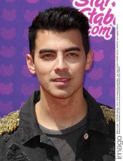 Joe Jonas RADIO DISNEY MUSIC AWARDS Los Angeles Patrick Rideaux PicturePerfect