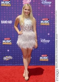 Lauren Taylor RADIO DISNEY MUSIC AWARDS Los Angeles Patrick Rideaux PicturePerfect
