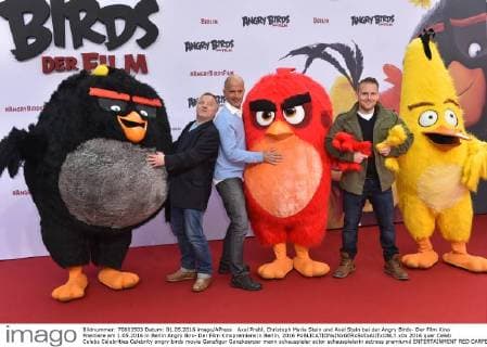 Axel Prahl, Christoph Maria Stein und Axel Stein bei der Angry Birds- Der Film Kino Premiere am 1.05.2016 in Berlin Angry Birs- Der Film Kinopremiere in Berlin, 2016 