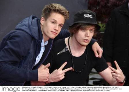 ConCrafter und iBlali bei der Premiere des Kinofilms Angry Birds: Der Film The Angry Birds Movie im CineStar Sony Center. Berlin, 01.05.2016 Foto:xA.xBuggex xFuturexImage