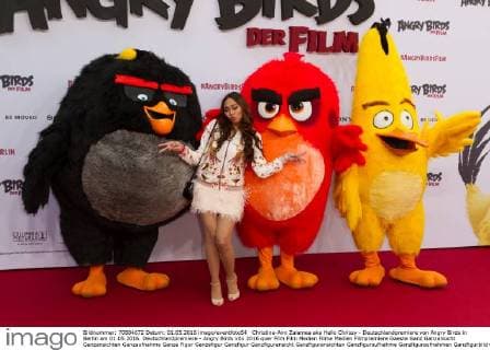Christina-Ann Zalamea aka Hello Chrissy - Deutschlandpremiere von Angry Birds in Berlin am 01.05.2016. Deutschlandpremiere - Angry Birds