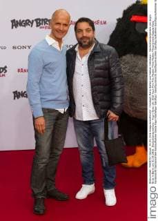 Christoph Maria Herbst und Serkan Cetinkaya - Deutschlandpremiere von Angry Birds in Berlin am 01.05.2016. Deutschlandpremiere - Angry Birds