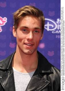 April 30, 2016 - Los Angeles, California, United States - April 30th 2016 - Los Angeles California USA - Actor AUSTIN NORTH at the Radio Disney Miusic Awards held at the Microsoft Theater, Los Angeles Los Angeles United States - ZUMAf05_