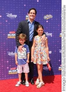 April 30, 2016 - Los Angeles, California, United States - April 30th 2016 - Los Angeles California USA - Entrepreneur MARK CUBAN, JAKE CUBAN, ALYSSA CUBAN at the Radio Disney Miusic Awards held at the Microsoft Theater, Los Angeles Los Angeles United States - ZUMAf05_