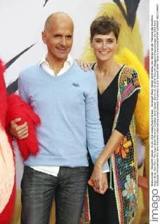 Christoph Maria Herbst mit Ehefrau Gisi Herbst bei der Premiere des Kinofilms Angry Birds: Der Film The Angry Birds Movie im CineStar Sony Center. Berlin, 01.05.2016 Foto:xA.xBuggex xFuturexImage
