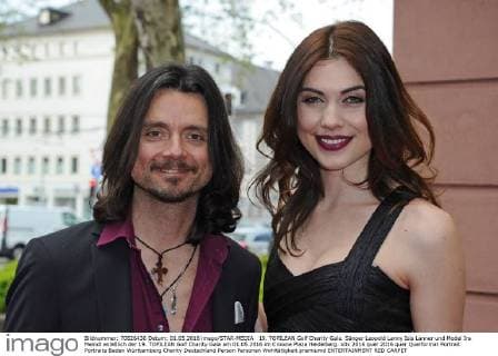 19. TOPILEAN Golf Charity Gala. Sänger Leopold Lanny Isis Lanner und Model Ira Meindl anläßlich der 19. TOPILEAN Golf Charity Gala am 01.05.2016 im Crowne Plaza Heidelberg.