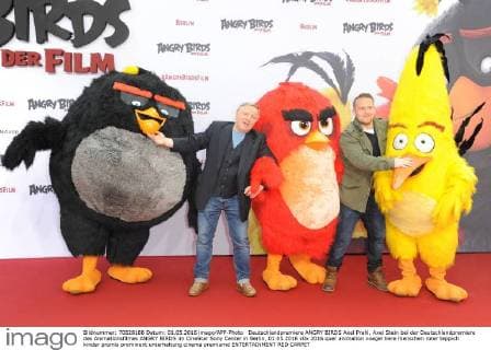 Deutschlandpremiere ANGRY BIRDS Axel Prahl, Axel Stein bei der Deutschlandpremiere des Animationsfilmes ANGRY BIRDS im CineStar Sony Center in Berlin, 01.05.2016
