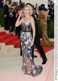 MET Gala 2016 May 2, 2016 - New York, NY, United States - 02 May 2016 - New York, New York- Naomi Watts. Metropolitan Museum of Art Costume Institute Gala: Manus x Machina: Fashion in the Age of Technology. Photo Credit: Christopher Smith AdMedia New York United States - ZUMAa123