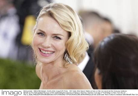 MET Gala 2016 Naomi Watts arrives on the red carpet at the Costume Institute Benefit at The Metropolitan Museum of Art celebrating the opening of Manus x Machina: Fashion in an Age of Technology in New York City on May 2, 2016.  NYP201605021289 JOHNxANGELILLO
