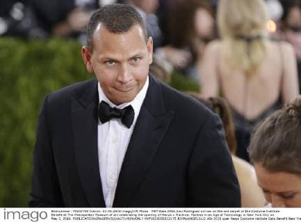 MET Gala 2016 Alex Rodriguez arrives on the red carpet at the Costume Institute Benefit at The Metropolitan Museum of Art celebrating the opening of Manus x Machina: Fashion in an Age of Technology in New York City on May 2, 2016.  NYP2016050212175 JOHNxANGELILLO