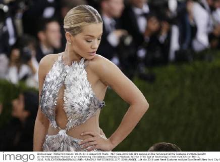MET Gala 2016 Rita Ora arrives on the red carpet at the Costume Institute Benefit at The Metropolitan Museum of Art celebrating the opening of Manus x Machina: Fashion in an Age of Technology in New York City on May 2, 2016.  NYP2016050212177 JOHNxANGELILLO