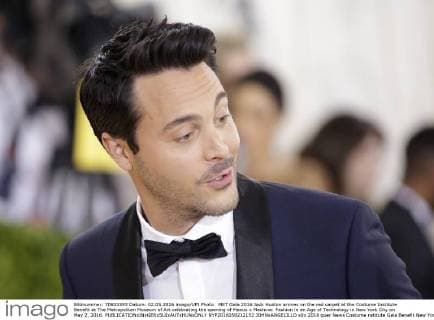 MET Gala 2016 Jack Huston arrives on the red carpet at the Costume Institute Benefit at The Metropolitan Museum of Art celebrating the opening of Manus x Machina: Fashion in an Age of Technology in New York City on May 2, 2016.  NYP2016050212152 JOHNxANGELILLO