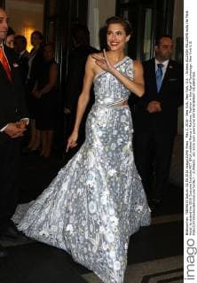 May 2, 2016 - New York, New York, U.S. - Actress ALLISON WILLIAMS exits the Mark Hotel, to attend the 2016 Costume Institute MET GALA entitled Manus x Machina: Fashion in the Age of Technology. New York U.S. - ZUMAk03_