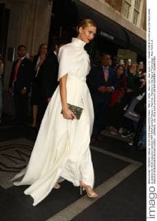 May 2, 2016 - New York, New York, U.S. - Model KARLIE KLOSS exits the Mark Hotel, to attend the 2016 Costume Institute MET GALA entitled Manus x Machina: Fashion in the Age of Technology. New York U.S. - ZUMAk03_