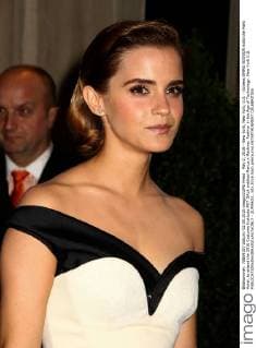May 2, 2016 - New York, New York, U.S. - Actress EMMA WATSON exits the Mark Hotel, to attend the 2016 Costume Institute MET GALA entitled Manus x Machina: Fashion in the Age of Technology. New York U.S. - ZUMAk03_