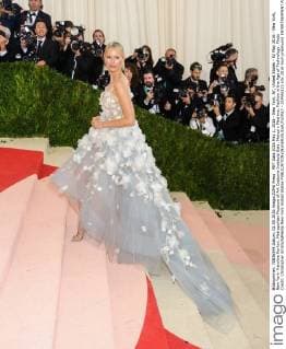 MET Gala 2016 May 2, 2016 - New York, NY, United States - 02 May 2016 - New York, New York- Karolina Kurkov. Metropolitan Museum of Art Costume Institute Gala: Manus x Machina: Fashion in the Age of Technology. Photo Credit: Christopher Smith AdMedia New York United States - ZUMAa123