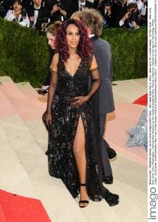 MET Gala 2016 May 2, 2016 - New York, NY, United States - 02 May 2016 - New York, New York- Kerry Washington. Metropolitan Museum of Art Costume Institute Gala: Manus x Machina: Fashion in the Age of Technology. Photo Credit: Christopher Smith AdMedia New York United States - ZUMAa123